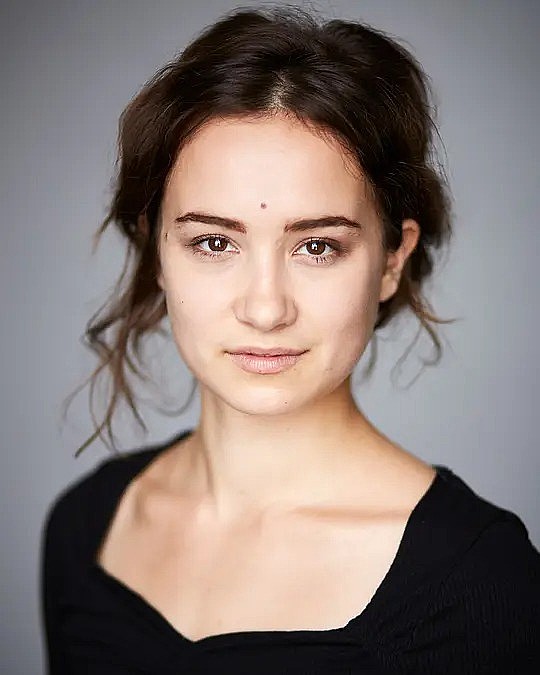 吉安娜·基尔 Gianna Kiehl照片