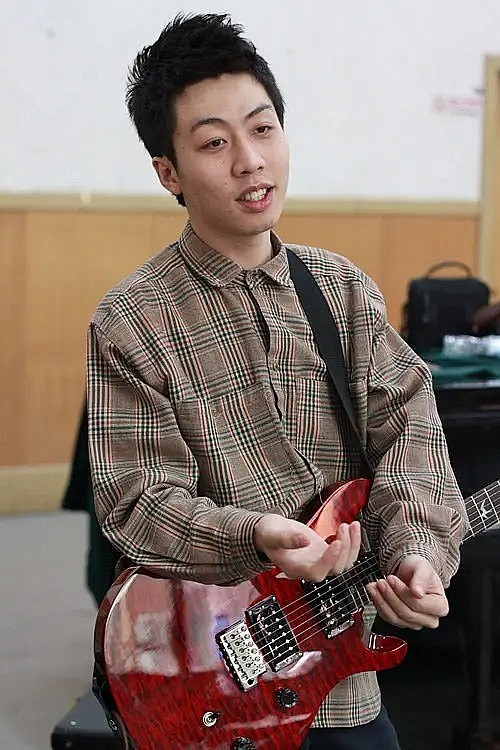 郑仕伟 Shiwei Zheng照片