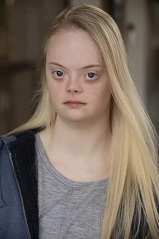 莉莉·D·摩尔 Lily D Moore照片