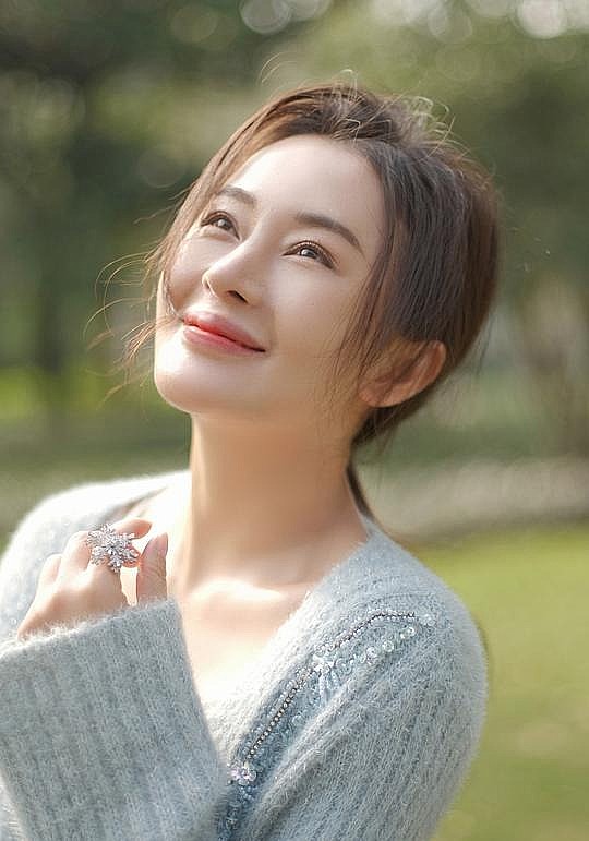 梅凌甄 Lingzhen Mei照片