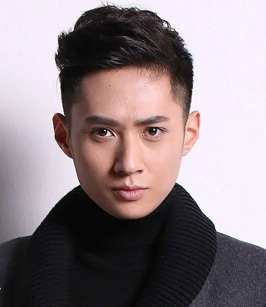 黄彦 Yan Huang照片