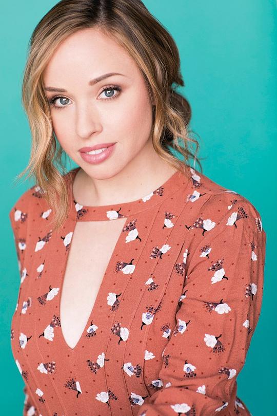 娜塔莉·兰德 Natalie Lander照片