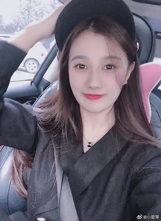 瞿绍婷照片