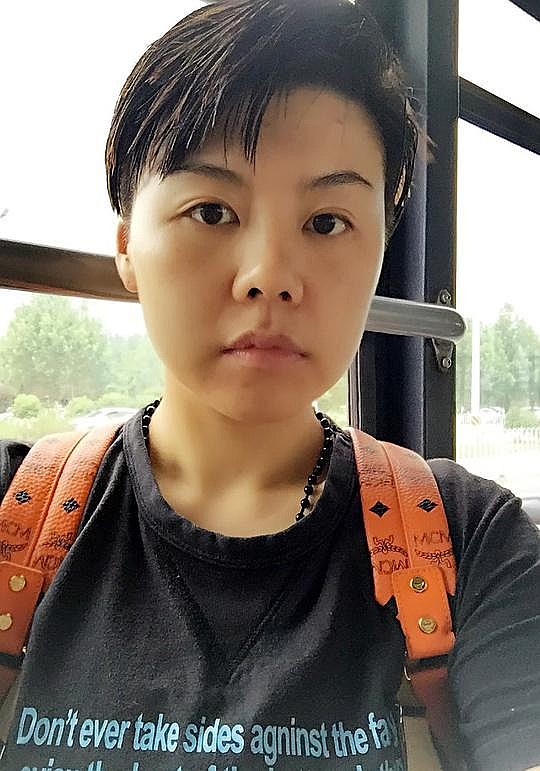 黑猫照片