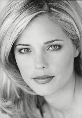 克里斯蒂娜·摩尔 Christina Moore照片