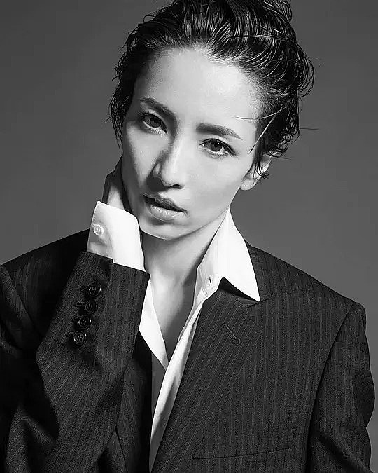 早雾圣奈 Seina Sagiri照片