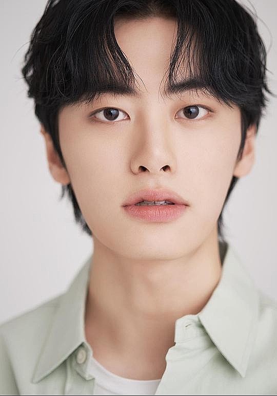 李元郑 Wonjung Lee照片