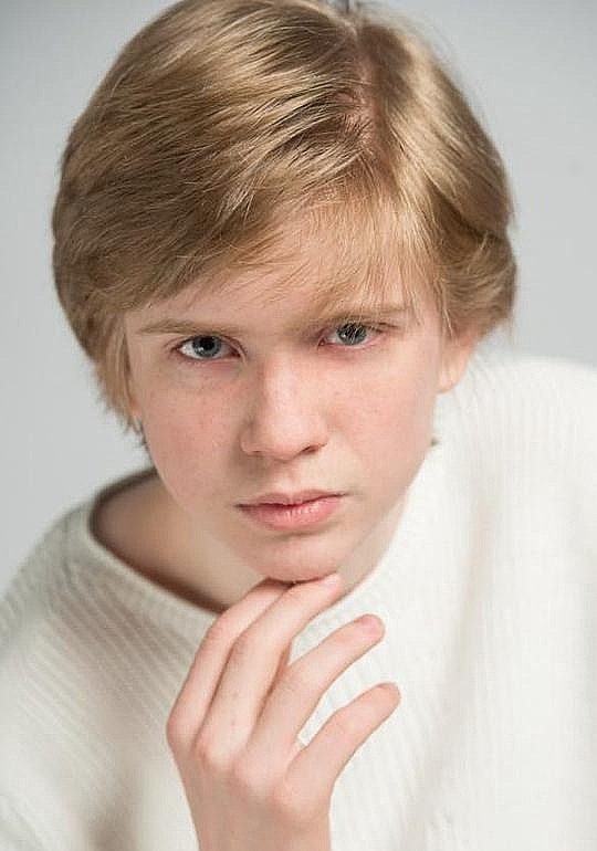 亚历山大·科诺瓦洛夫 Aleksandr Konovalov照片