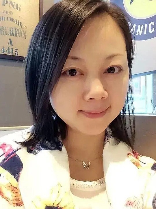 任雁 Yan Ren照片