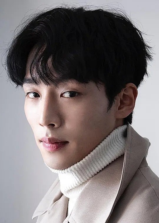 李基泽 Lee Gi-taek照片