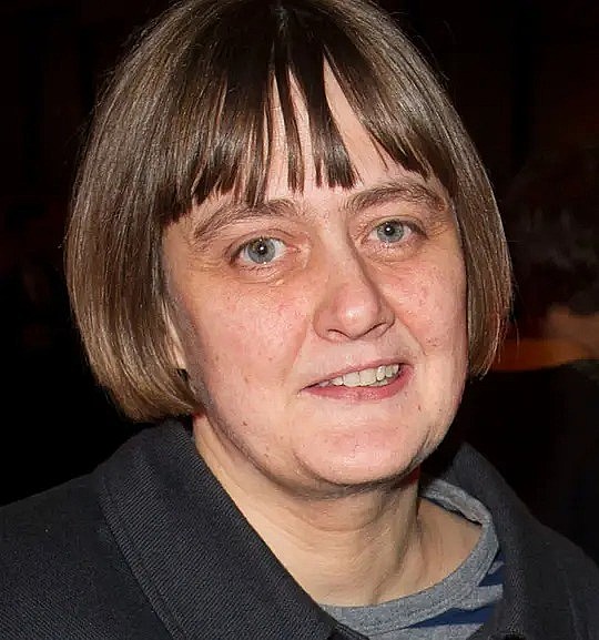 萨拉·弗兰克科姆 Sarah Frankcom照片