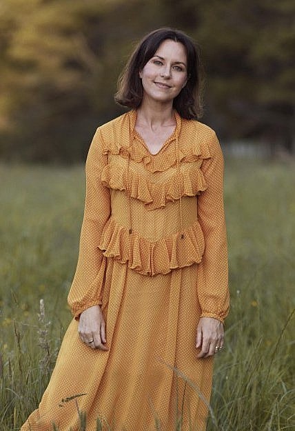 米歇尔·朗斯通 Michelle Langstone照片
