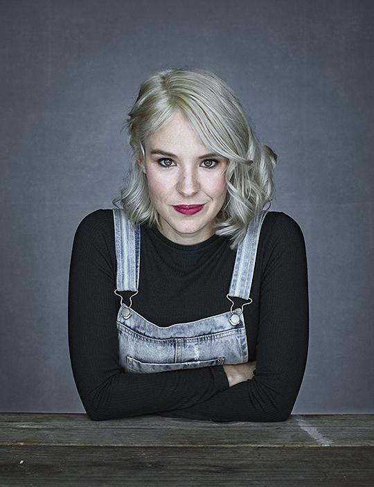 布瑞亚·格兰特 Brea Grant照片