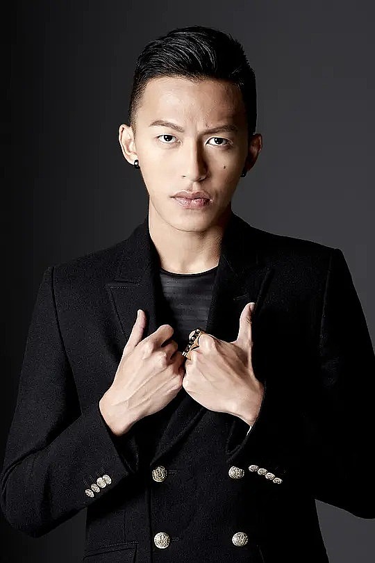 张智扬 Tosh Zhang照片