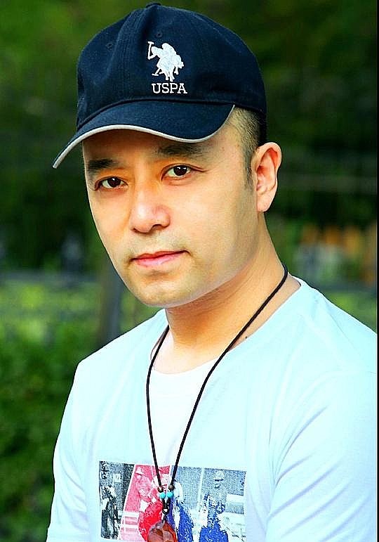 赵晓龙 Xiaolong Zhao照片