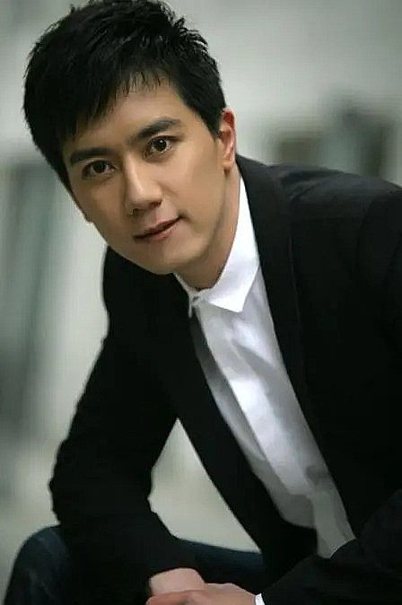 张嘉 Jia Zhang照片