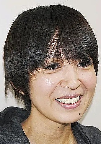 石上加奈子照片
