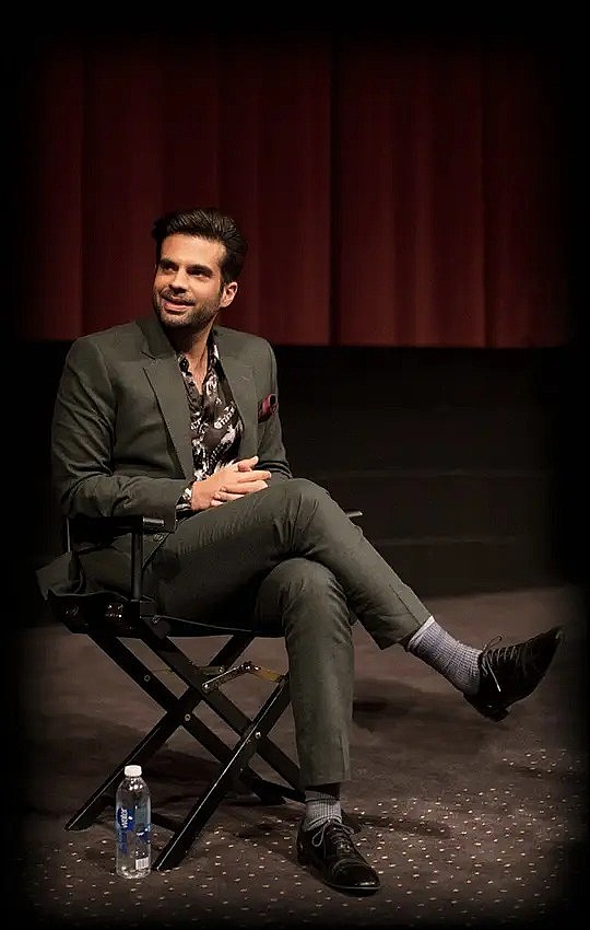Adnan Malik照片
