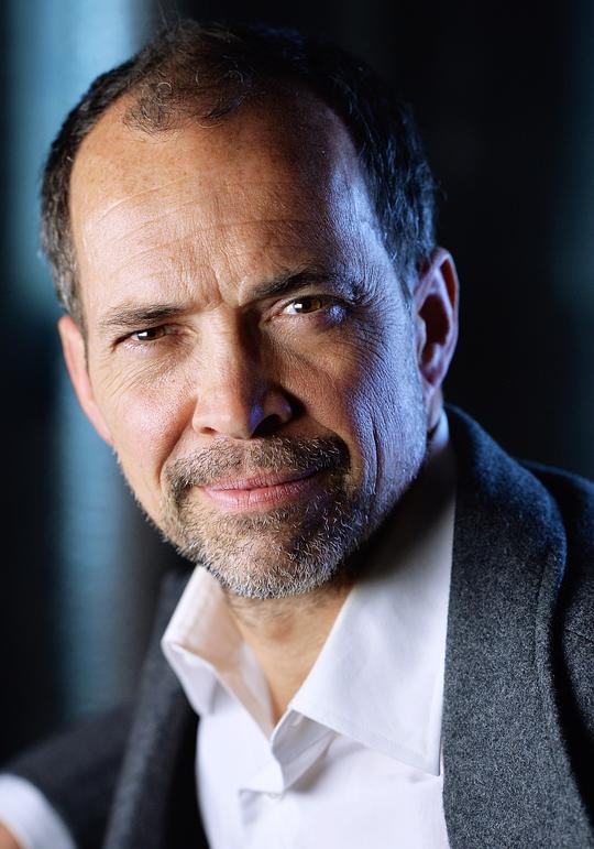 詹姆斯·罗根 James Logan照片