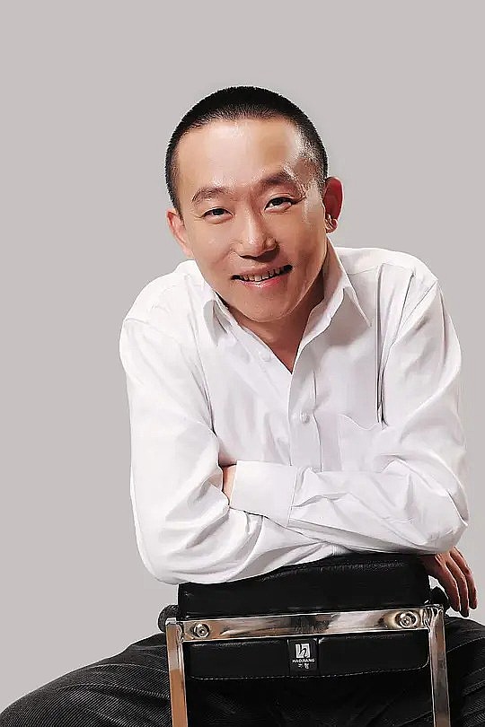 李东珅照片