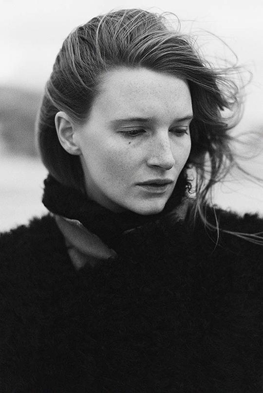 格鲁吉亚·沃特斯 Georgia Waters照片