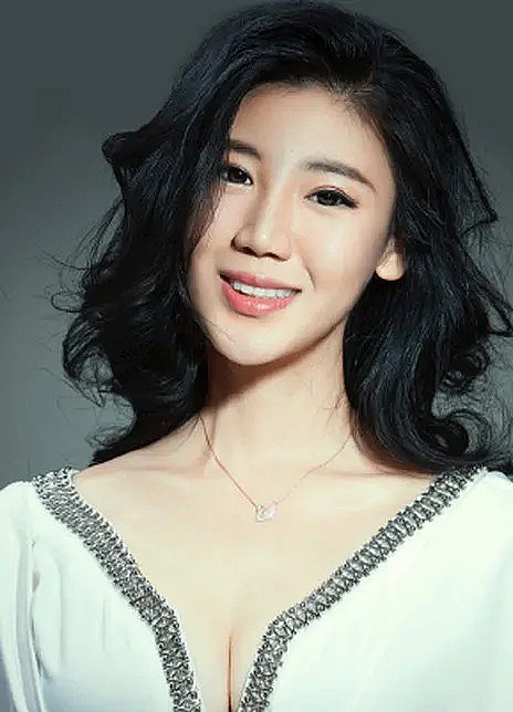 王澜臻 Lanzhen Wang照片