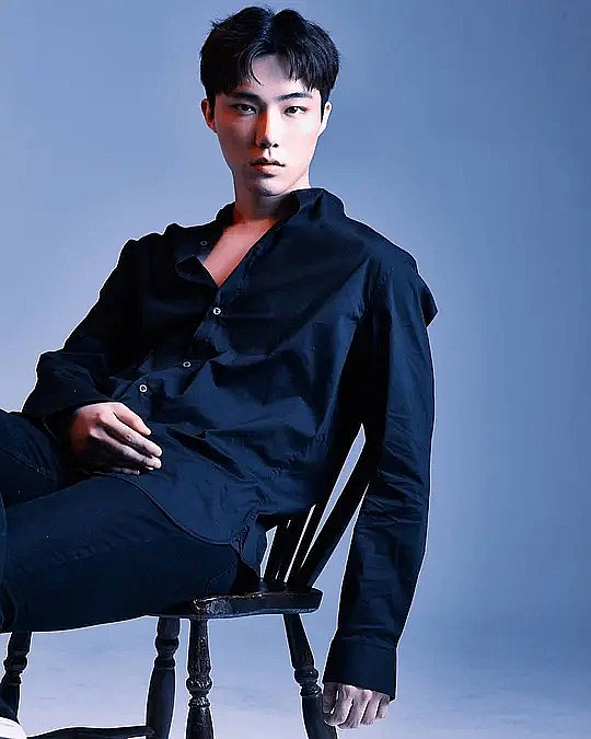 裴始真 Si Jin Bae照片