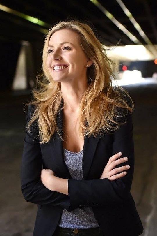 爱丽珊·麦卡蒂 Allison McAtee照片