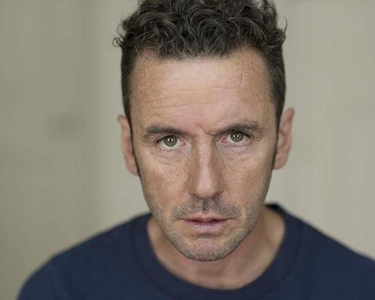 杰伊·辛普森 Jay Simpson照片