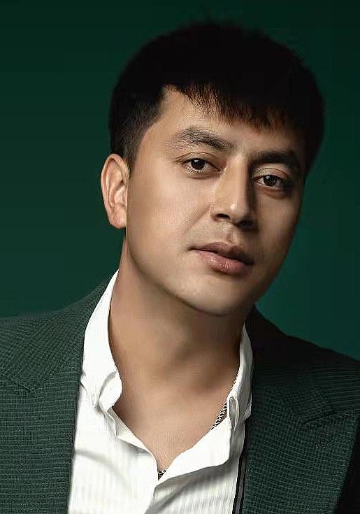 玉苏甫江·米吉提 Yusupjan Mijit照片