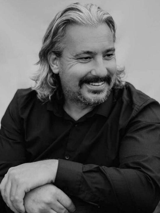 约翰·艾伦·罗伯茨 John Alan Roberts照片