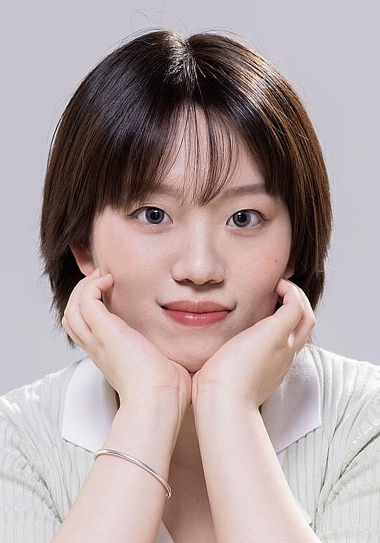 陈瑜瑾 Yujin Chen照片