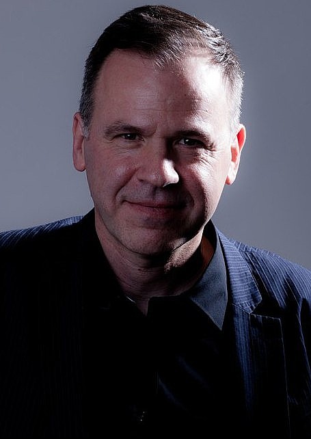 伊恩·麦奎尔 Ian McGuire照片