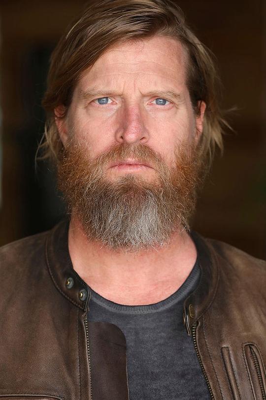 乔治·杜威 Jeffrey Doornbos照片