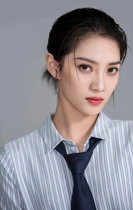 李则慧 Zehui Li照片