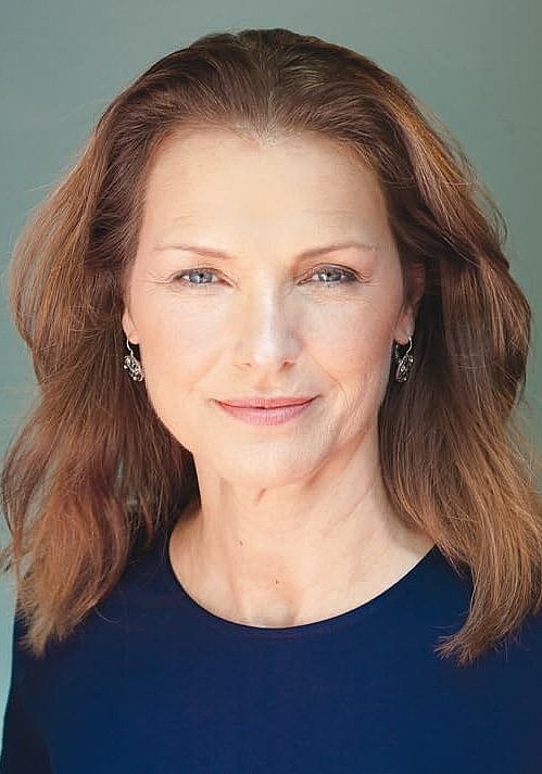 爱丽丝·巴雷特 Alice Barrett照片