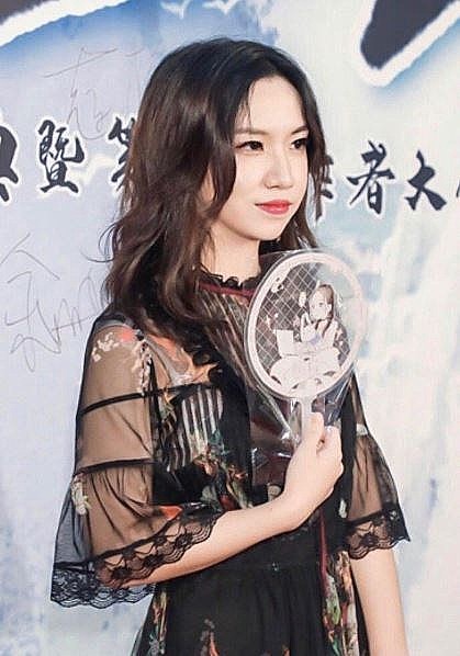 翘摇 Yao Qiao照片