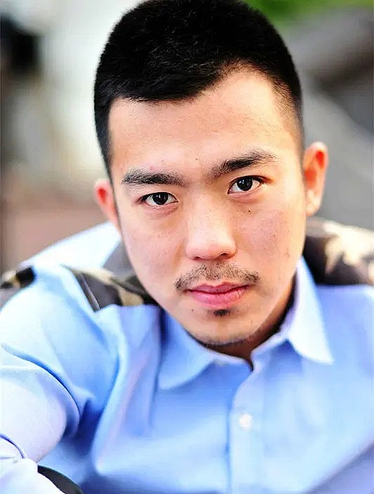 李珀 LI Po照片