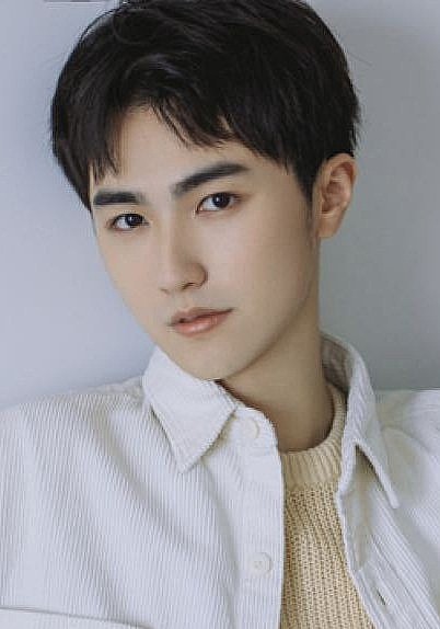张天玥 Tianyue Zhang照片