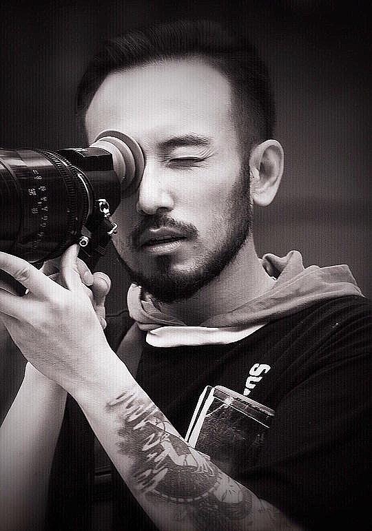 周姚逸宽 Yikuan Zhouyao照片