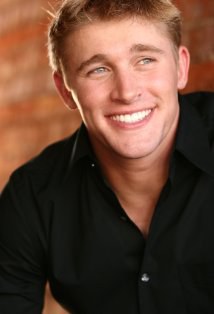 泰勒·贾克布·摩尔 Tyler Jacob Moore照片