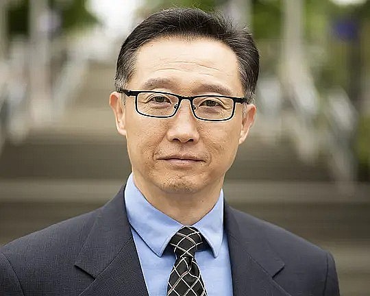 约瑟夫·史蒂文·扬 Joseph Steven Yang照片