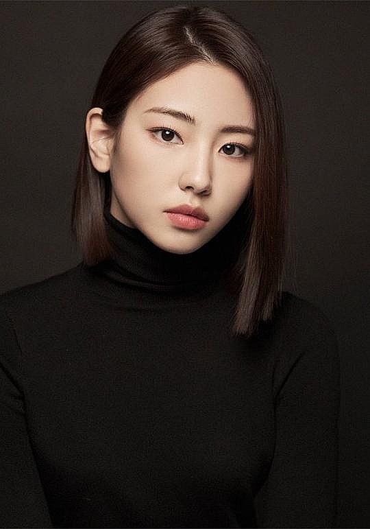 河律莉 YULLIA照片
