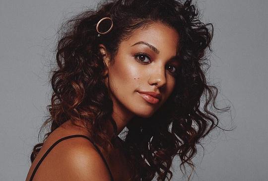 科琳·福克斯 Corinne Foxx照片