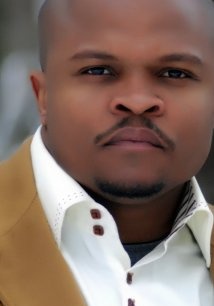 伊劳伊·辛格尔顿 IronE Singleton照片