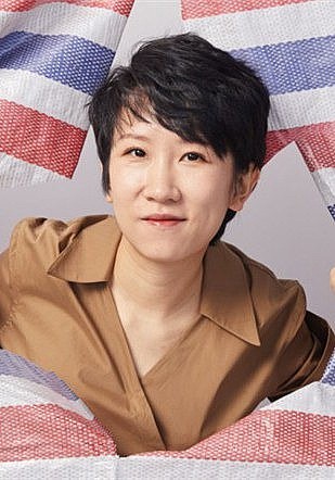 张踩铃 Cailing Zhang照片