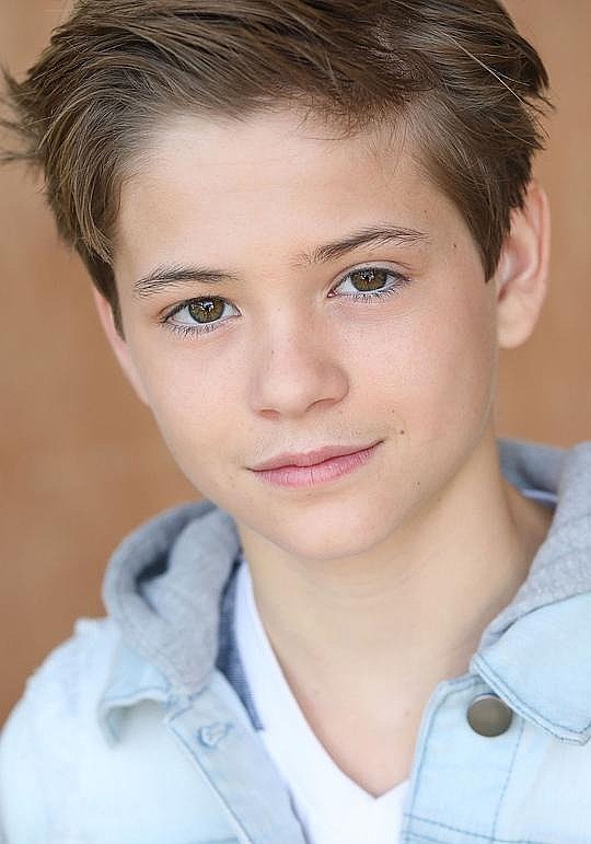 普雷斯顿·奥利弗 Preston Oliver照片