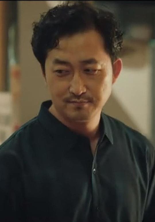 满林 Lin Man照片