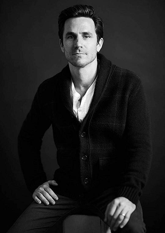 乔·巴拉里尼 Joe Ballarini照片