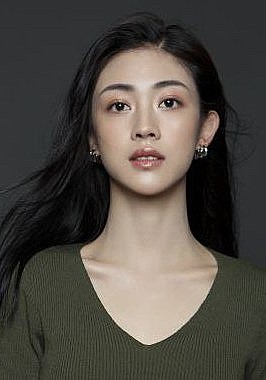 何雨佳 Yujia He照片